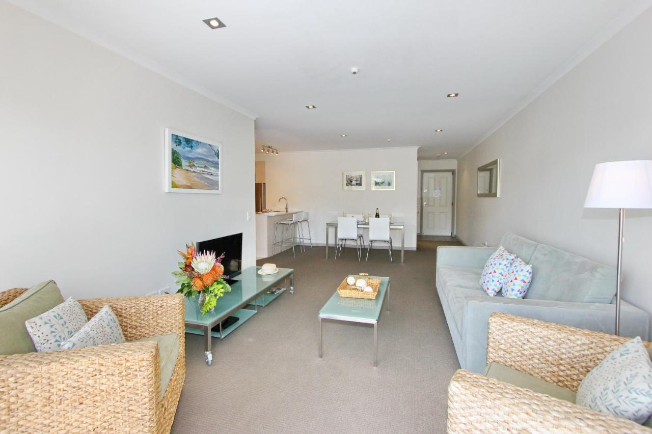 Crow'S Nest Apartments Whitianga Extérieur photo
