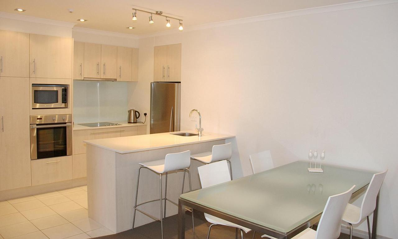 Crow'S Nest Apartments Whitianga Extérieur photo