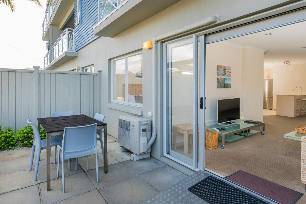 Crow'S Nest Apartments Whitianga Extérieur photo