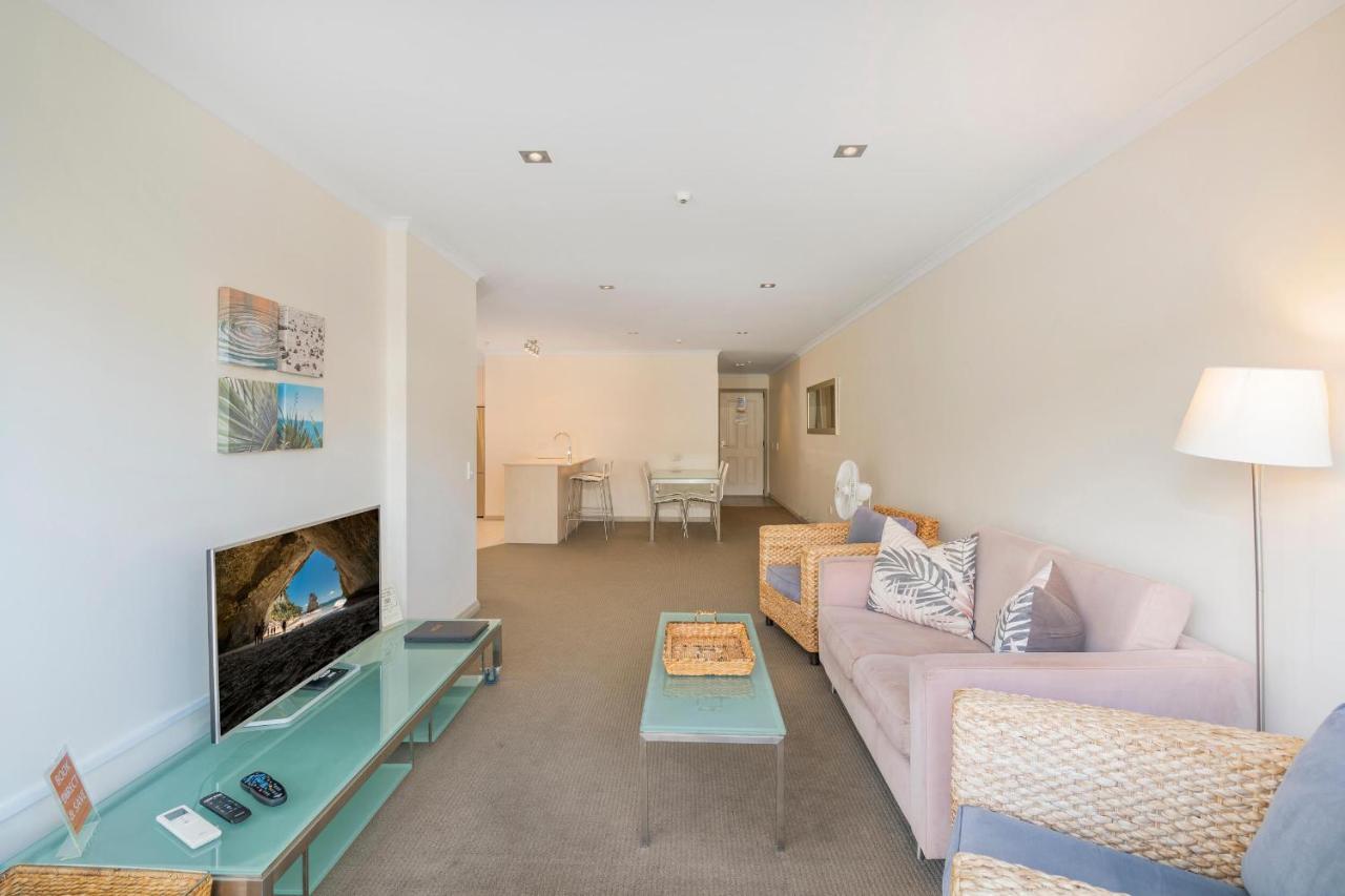 Crow'S Nest Apartments Whitianga Extérieur photo