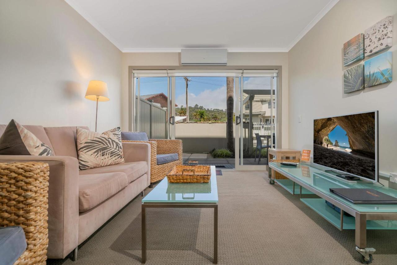 Crow'S Nest Apartments Whitianga Extérieur photo