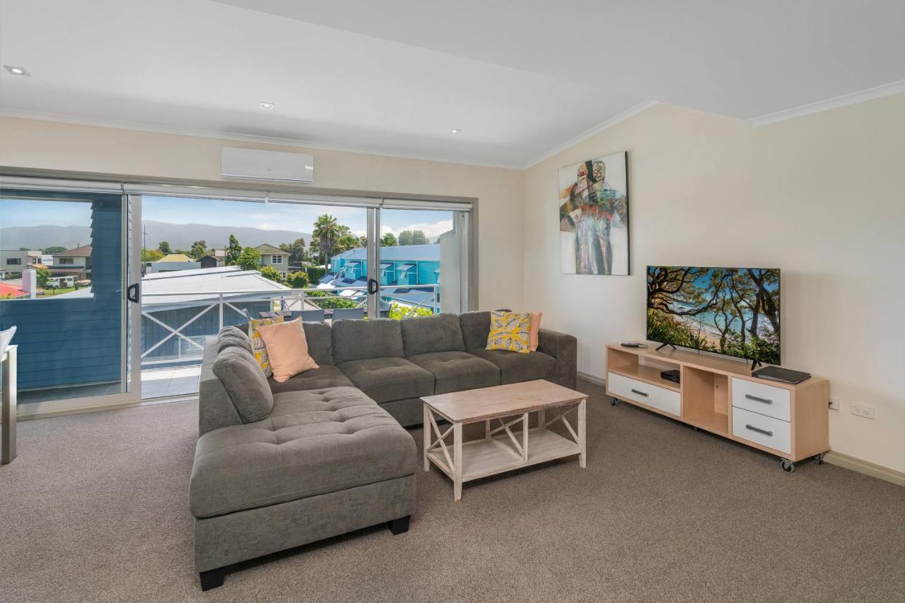 Crow'S Nest Apartments Whitianga Extérieur photo