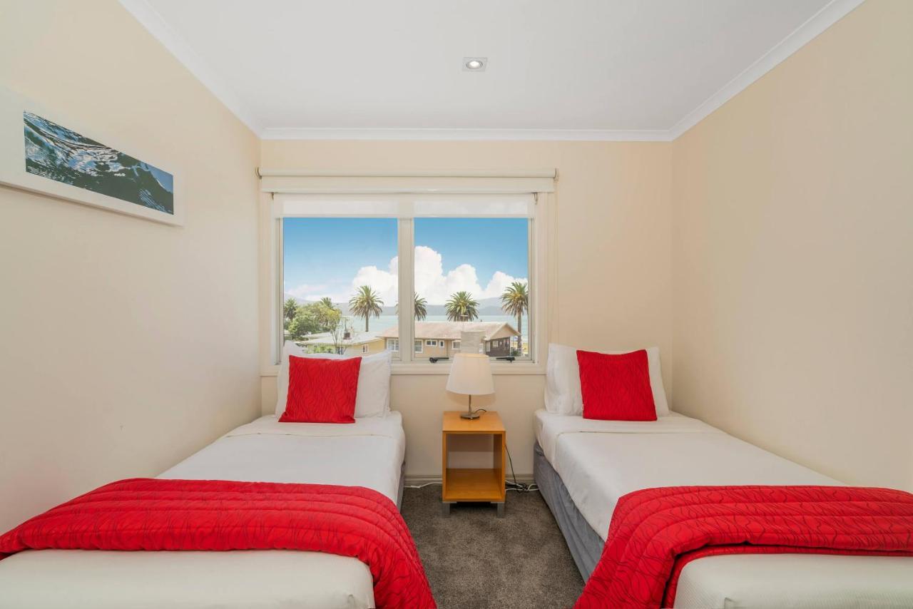 Crow'S Nest Apartments Whitianga Extérieur photo