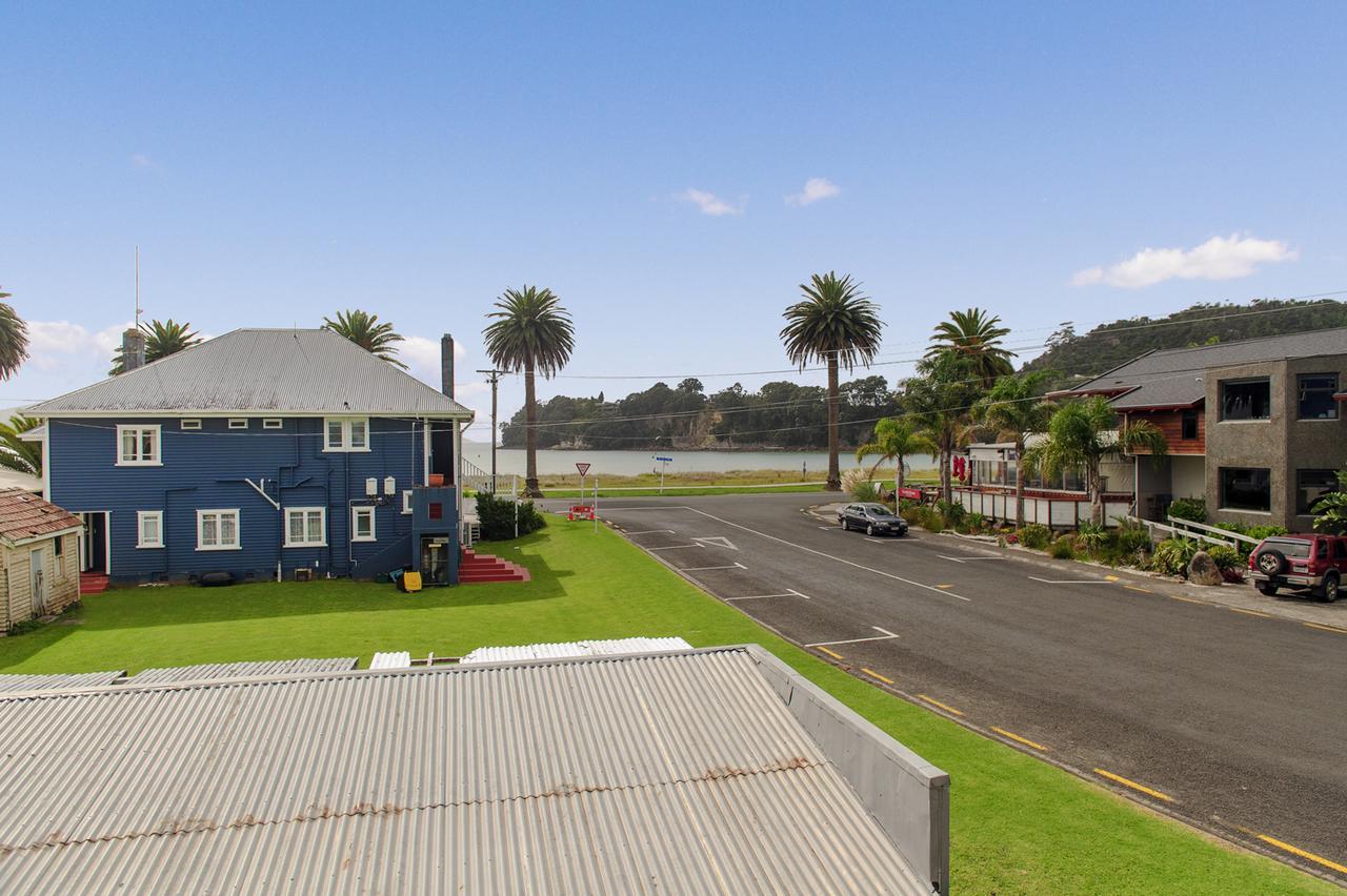 Crow'S Nest Apartments Whitianga Extérieur photo