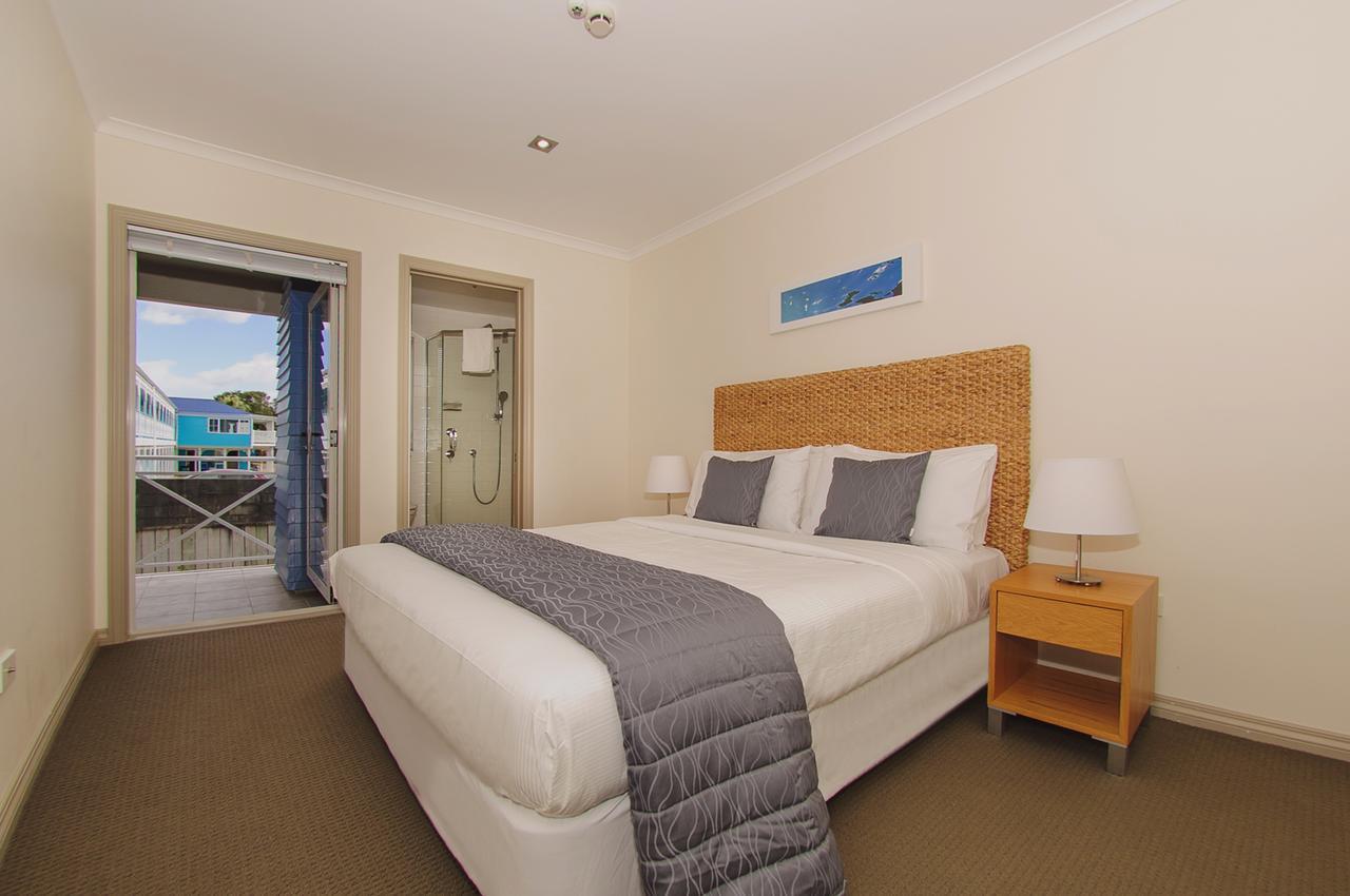 Crow'S Nest Apartments Whitianga Extérieur photo